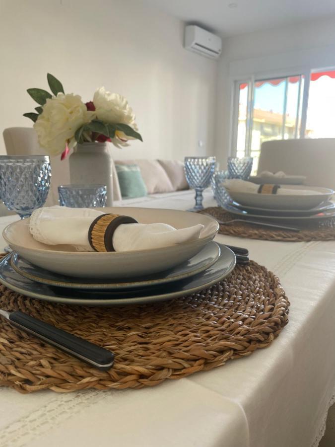 Апартаменты Piso A Estrenar Junto A La Playa Фуэнхирола Экстерьер фото