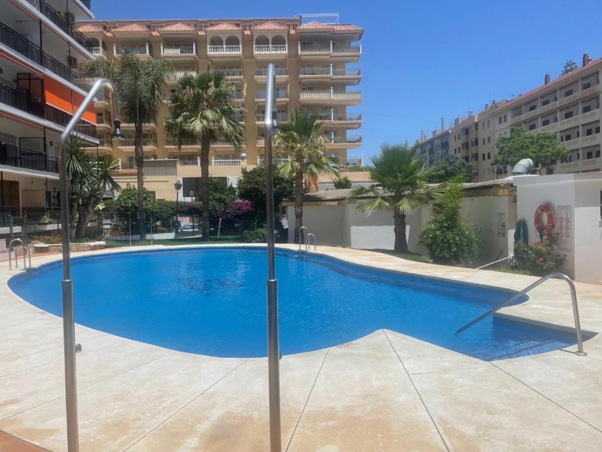 Апартаменты Piso A Estrenar Junto A La Playa Фуэнхирола Экстерьер фото